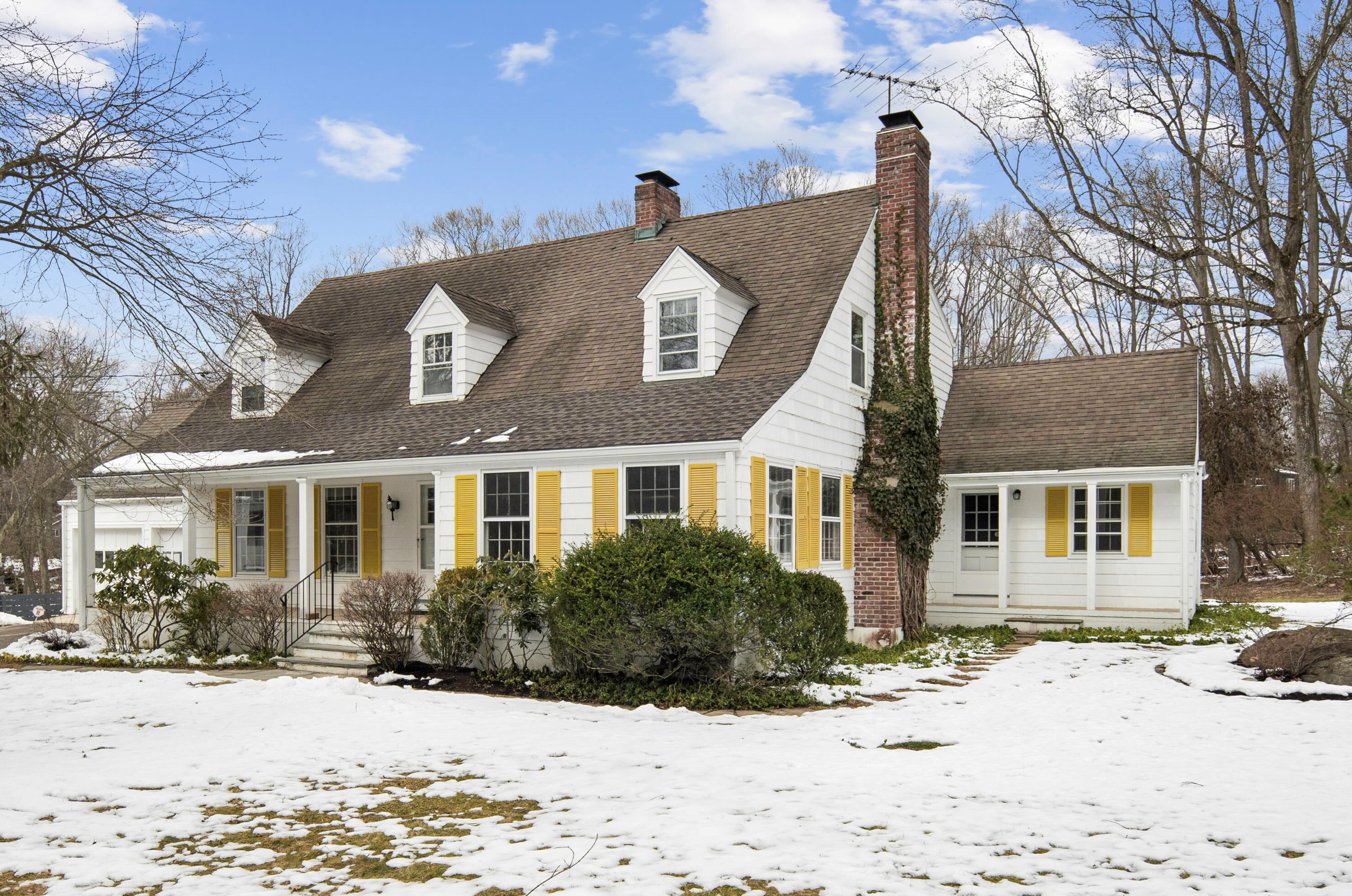 79 Witch Ln, Norwalk, CT 06853