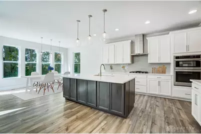 536 Hines Circle, Washington Twp, OH 45458 - Photo 8