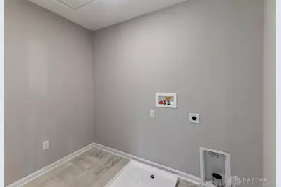 2639 Golden Leaf Drive, Beavercreek, OH 45431 - Photo 32