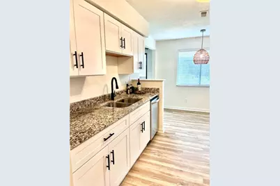 9586 Woodland Hills Drive, West Chester, OH 45011 - Photo 4