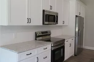 957 Winter Ridge Dr, Sidney, OH 45365 - Photo 8