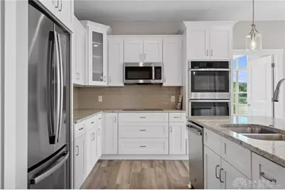 1427 Triple Crown Way, Beavercreek Twp, OH 45385 - Photo 20