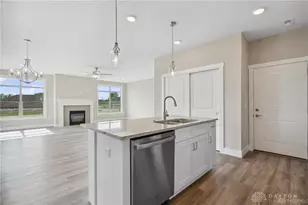 1427 Triple Crown Wy, Beavercreek Twp, OH 45385 - Photo 18