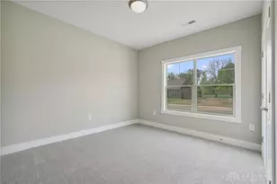 1427 Triple Crown Wy, Beavercreek Twp, OH 45385 - Photo 8