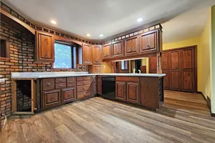 5469 Davis Rd, Jamestown Vlg, OH 45335 - Photo 10