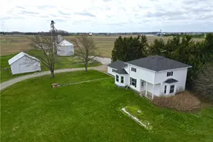 5469 Davis Rd, Jamestown Vlg, OH 45335 - Photo 2