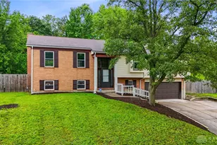 1153 King Richard Pkwy, Dayton, OH 45449 - Photo 2