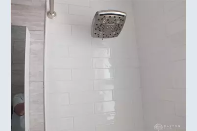 324 E Maplewood Avenue, Dayton, OH 45405 - Photo 24