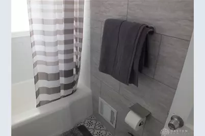 324 E Maplewood Avenue, Dayton, OH 45405 - Photo 26