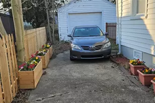 324 E Maplewood Ave, Dayton, OH 45405 - Photo 4