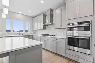 9061 Sorrento Pl, Washington Twp, OH 45458 - Photo 12