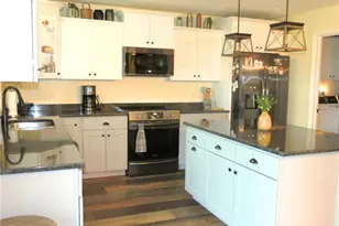 546 Loxley Ln, Troy, OH 45373 - Photo 8