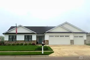 546 Loxley Ln, Troy, OH 45373 - Photo 1