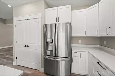 755 W Bentley Circle, Troy, OH 45373 - Photo 14