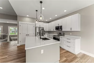 755 W Bentley Circle, Troy, OH 45373 - Photo 10