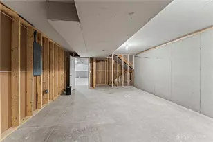 755 W Bentley Cir, Troy, OH 45373 - Photo 48