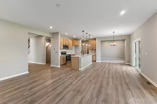 134 Kenneth Hamilton Way, Yellow Springs Vlg, OH 45387 - Photo 8