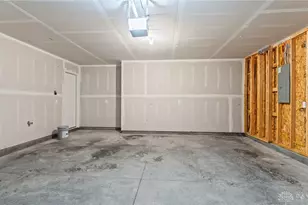 903 Brubaker Dr, New Carlisle, OH 45344 - Photo 14