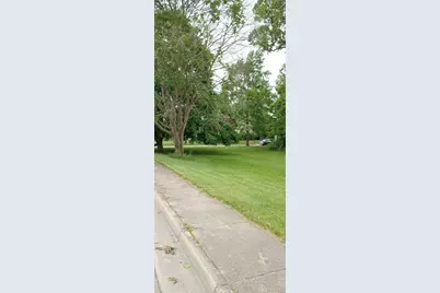 300 Ackton Street, Lewisburg, OH 45338 - Photo 2