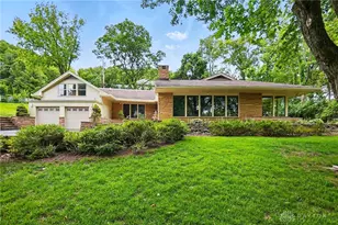 450 Ridgewood Ave, Oakwood, OH 45409 - Photo 1