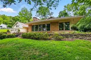 450 Ridgewood Ave, Oakwood, OH 45409 - Photo 2