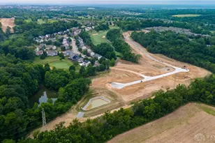 2703 Golden Leaf Dr, Beavercreek, OH 45431 - Photo 6