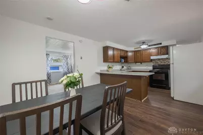 250 Grantwood Drive, Dayton, OH 45449 - Photo 6