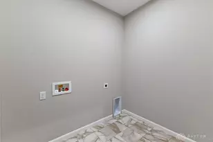 2619 Golden Leaf Dr, Beavercreek, OH 45431 - Photo 20