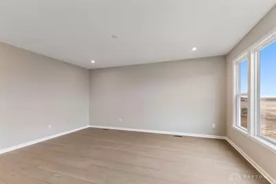 414 S Landon Lane, Springfield, OH 45505 - Photo 6