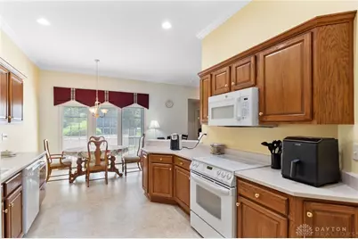 2396 Vienna Parkway, Dayton, OH 45459 - Photo 16