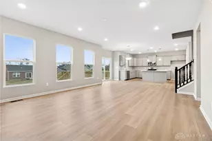 488 Crossing Ln, Miami Township, OH 45449 - Photo 18