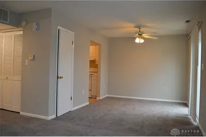 1215 Robbins Run Court, Washington Twp, OH 45458 - Photo 4