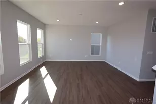 474 Crossing Ln, Miami Township, OH 45449 - Photo 10