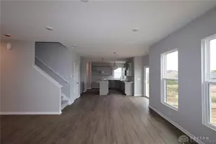 474 Crossing Ln, Miami Township, OH 45449 - Photo 12