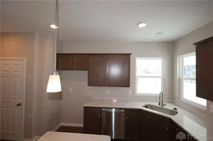 3091 Simpson Ct, Miami Township, OH 45449 - Photo 4