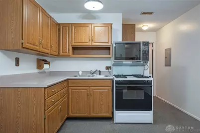 1307 Cobblestone Street, Dayton, OH 45432 - Photo 6