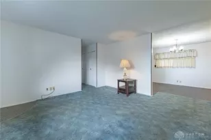 1307 Cobblestone St, Dayton, OH 45432 - Photo 2