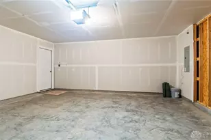 201 Lightfoot Ct, New Carlisle, OH 45344 - Photo 34