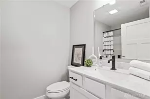 1164 Waterloo St, Troy, OH 45373 - Photo 32