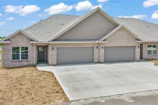 1160 Waterloo St, Troy, OH 45373 - Photo 1