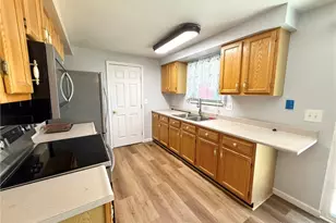 4932 Arrowview Dr, Dayton, OH 45424 - Photo 10