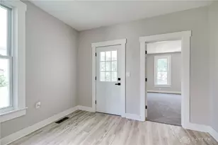 803 Laurel St, Springfield, OH 45503 - Photo 6