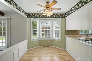 6630 Carinthia Dr, Miami Township, OH 45459 - Photo 14