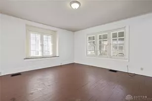 110 E Fairview Ave, Dayton, OH 45405 - Photo 4