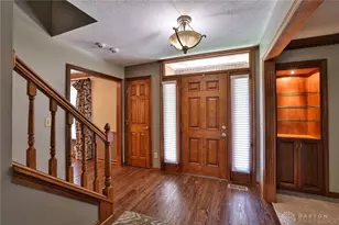 9139 Indian Springs Ct, Washington Twp, OH 45458 - Photo 4