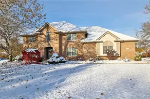 9139 Indian Springs Ct, Washington Twp, OH 45458 - Photo 2