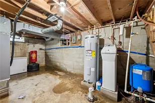 3573 S Champion Ave, Hamilton Twp, OH 43207 - Photo 24