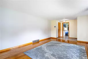 5155 Marshall Rd, Washington Twp, OH 45429 - Photo 4