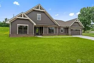 919 Cypress Pl, Tipp City, OH 45371 - Photo 4