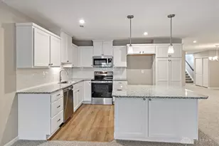 4242 Apple Branch Dr, Sugarcreek Twp, OH 45459 - Photo 4